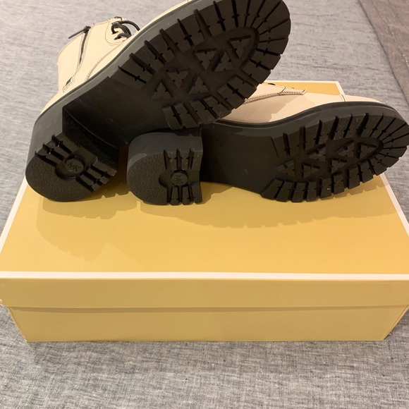 Michael Kors leather boots - Picture 3 of 8